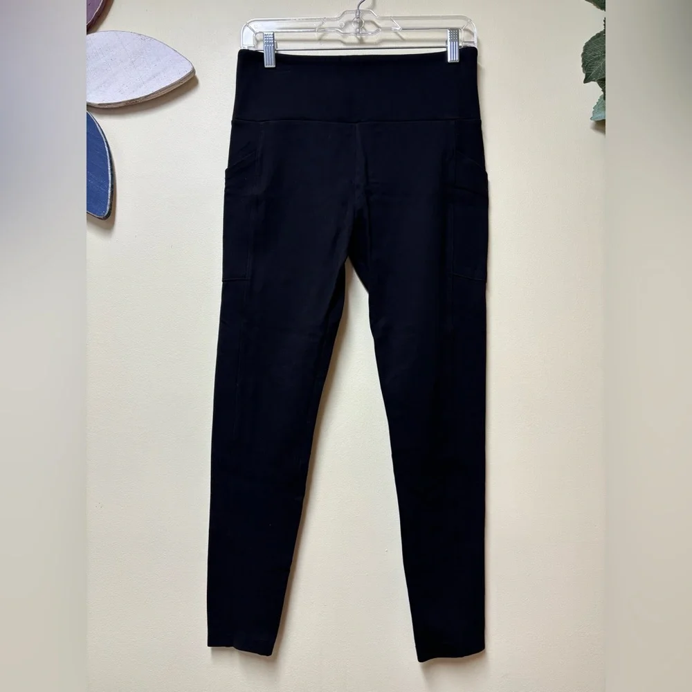 Lou & Grey Black Luvstretch Soft Leggings with Side Pockets - Medium